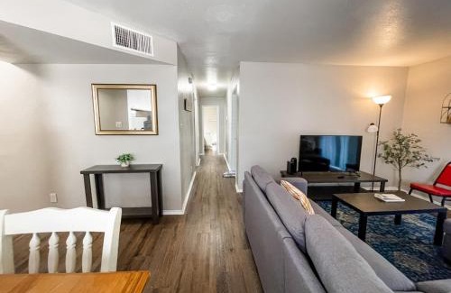 Northwest Corpus Christi Apartment | Spacious 3BR Retreat with Pool and Prime Location