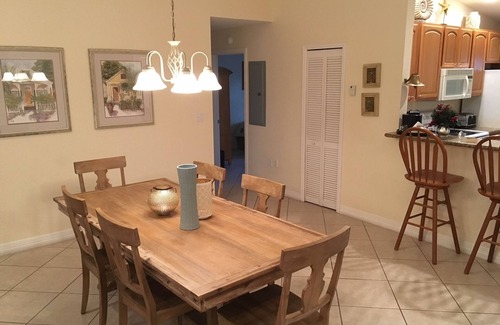 Rock Harbor House | SPACIOUS 4/3.5 VILLA! INDOOR PICKLEBALL! MOST UPSCALE OCEANFRONT RESORT IN KL!