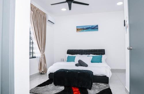 Senai House | Spacious 4-Bedroom Family Home Near Senai JB