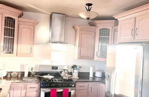 Alamosa House | Spacious 4-bedroom estate. Where luxury and convenience meets in Alamosa, Co.n