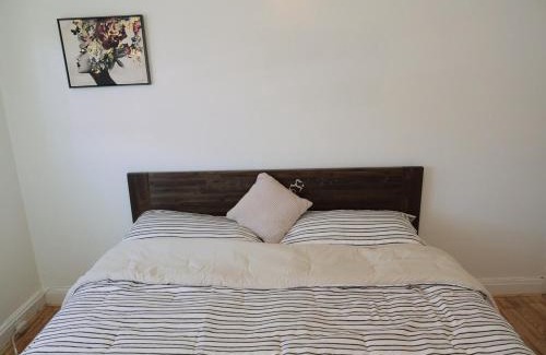Catonsville House | Spacious 4-Bedroom Family Home Sleeps 10 Peaceful Baltimore Suburb