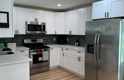 Glassboro House | Spacious 4-bedroom house with WiFi, fitness room in nice Glassboro