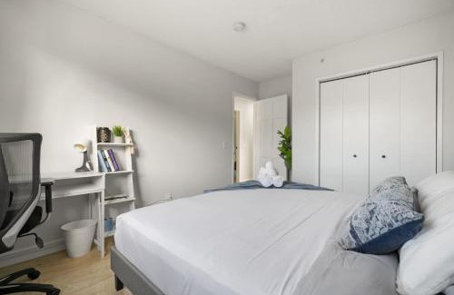 Montgomery House | Spacious 4-Bedroom Retreat Near Bow River with Foosball & National Park Pass