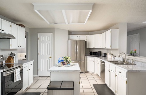 Centennial House | Spacious 4 BR House in Centennial