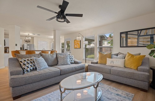Leon Valley House | Spacious 4 BR | Near Med Center & Lackland
