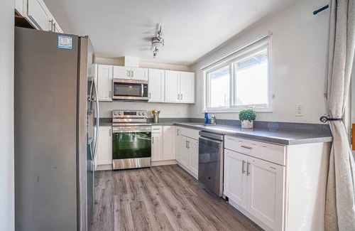 SeaTac House | Spacious 4BR Home - 5 min to SeaTac Airport