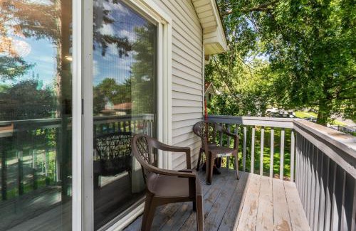 Columbia Heights Apartment | Spacious 4BR Home in Minneapolis - Pet Friendly!