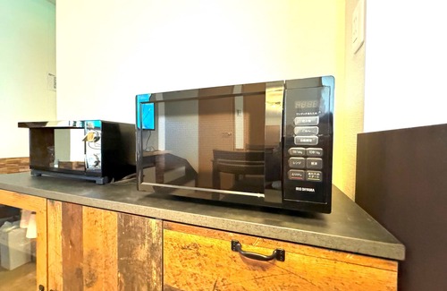 Shin-Osaka House | Spacious 5-bedroom, 10 beds with free WiFi, Netflix, 1 stop from Osaka Station