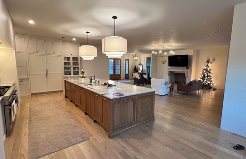 Chandler House | Spacious 5-bedroom estate with WiFi, fitness room in serene Chandler on 57 acres