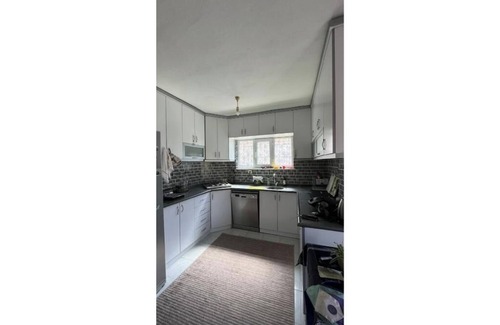 Merkezefendi House | Spacious 5-bedroom house in calm neighborhood - Denizli