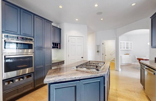 Genesee House | Spacious 5-bedroom House in Scenic Golden with AC, WiFi