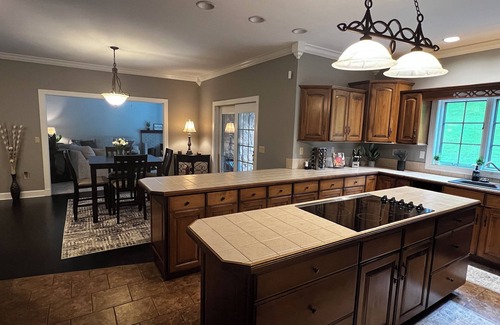Dayhoit House | Spacious 5-bedroom house in historic Harlan! In-ground Pool/Hot Tub/Game Room