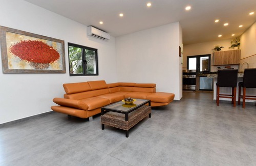 Jaburibari House | Spacious 5 bedroom Villa Paradera