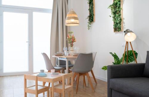 Jesus Apartment | Spacious 75m Family Apt near AVE and Free Parking