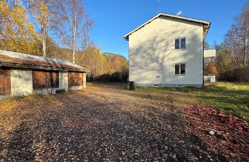 Ljungaverk House | Spacious Apartment Perfect for Families and Groups
