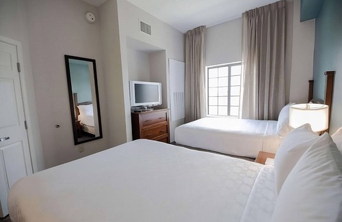 Highlands - Perkins Resort | Spacious Accommodation w/Full Kitchen Near Louisiana State University Campus!