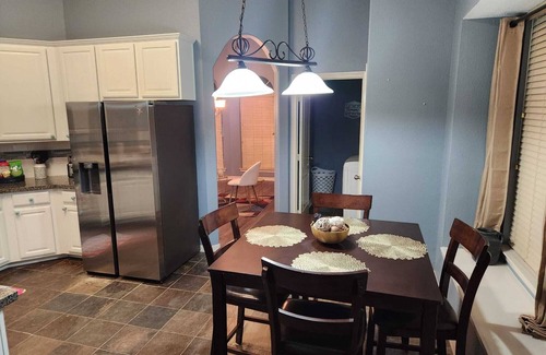 Spring House | Spacious and beautifully decorated 3BR, 2.5BA home