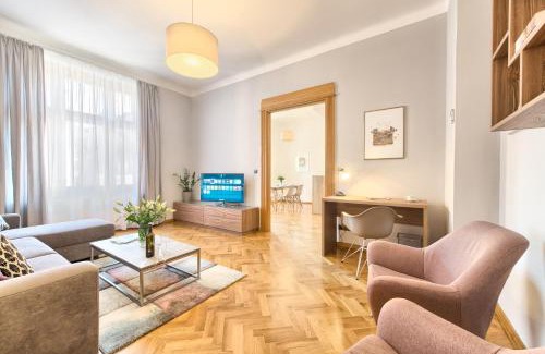 Josefov Apartment | Spacious And Bright Apartment Dusni 13