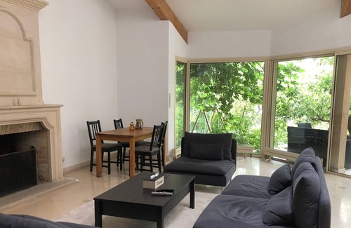 Cachan Villa | Spacious and bright villa with Jacuzzi 10 minutes from the metro