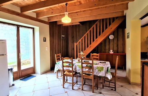 Meligny-le-Grand Cottage | Spacious and comfortable house with terrace and garden, perfect for family or business