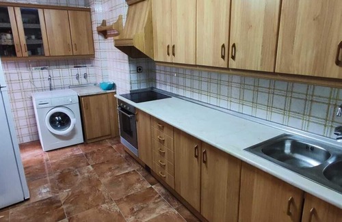 Albacete Apartment | Spacious and clean apartment with two bathrooms