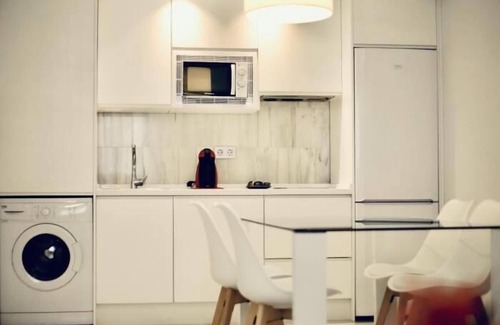 Centro - Sagrario Apartment | Spacious and modern Apartment with free parking in the heart of Granada 8