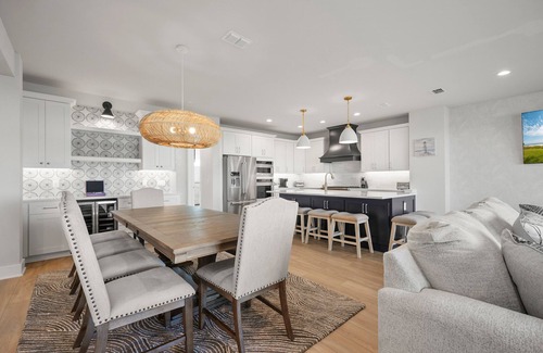 Palm Harbor House | Spacious and Modern Beachfront Home with Direct Beach Access