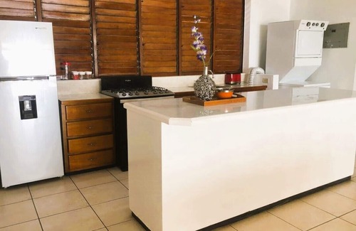 Scarborough Apartment | Spacious and stylish 2BR apartment with Sea View