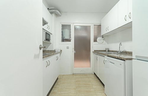 Lloret Town Center Apartment | Spacious apartment, with views, bright, renovated and in front on the beach!
