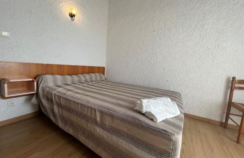 Port-la-Nouvelle Apartment | Spacious apartment with lovely terrace