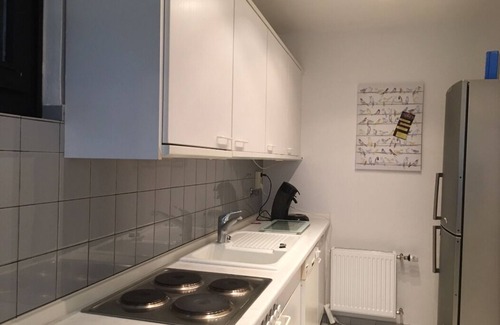 Königswinter Apartment | spacious apartment with a view of the green and private terrace