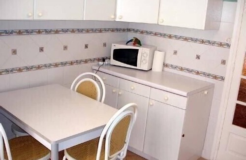 Ajaccio Apartment | SPACIOUS APARTMENT IN A TREE SPACE; QUIET ENVIRONMENT.