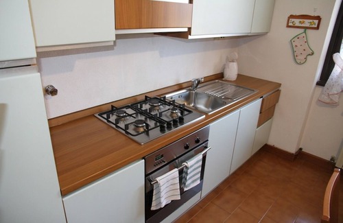 Menaggio Apartment | Spacious apartment in residential area with lake view