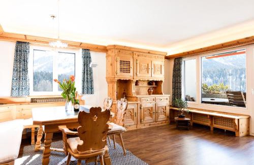 Champfer Apartment | Spacious Apartment with fantastic Alpine Panorama