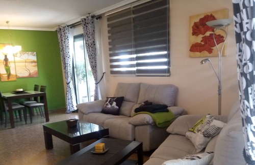 Paterna Apartment | Spacious apartment with pool. Very close to Valencia. (4,5Km)