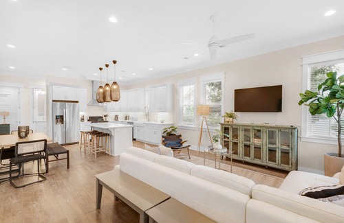 Grayton Beach House | ☀️Spacious Balcony-Luxury 30A-Bikes-Pool-Grayton 91