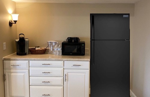 New Century Apartment | Spacious basement apartment near Scheels Soccer park with pool table