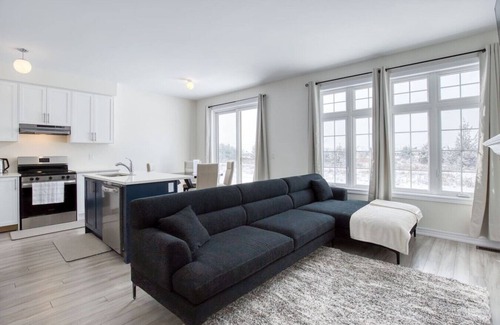 Carrying Place House | Spacious Brand New 4-Bed Retreat in Quinte West