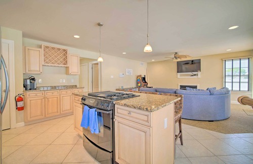 Southend Cottage | Spacious Brigantine Home ~ 1 Block to Beach!
