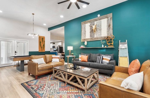 Sherman House | Spacious but cozy home located close to Lake Texoma, Choctaw and WinStar Casino!