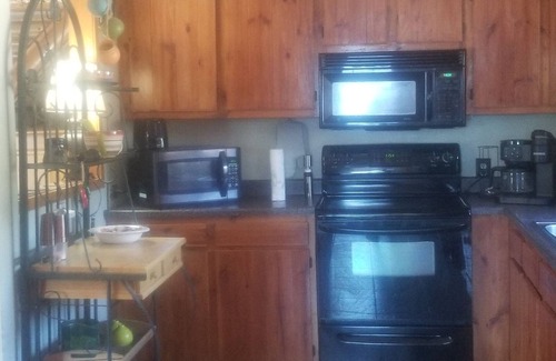 Kettle Falls House | Spacious Cabin Style House, Amazing Expansive Lake views!