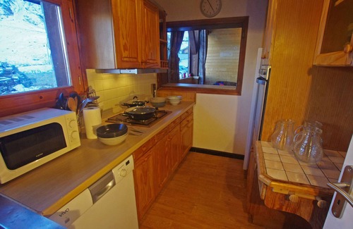 Val Claret Ski Chalet | Spacious chalet in Tignes - 6 bedrooms for 15 people with Wifi