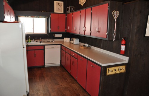 Waitsfield Ski Chalet | SPACIOUS CHALET! Ski, Golf, Tennis, Hiking, Mountain Biking! Early discounts!