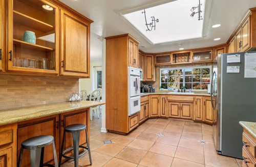 Olde Carlsbad House | Spacious, Charming, Clean Home Close To The Beach!