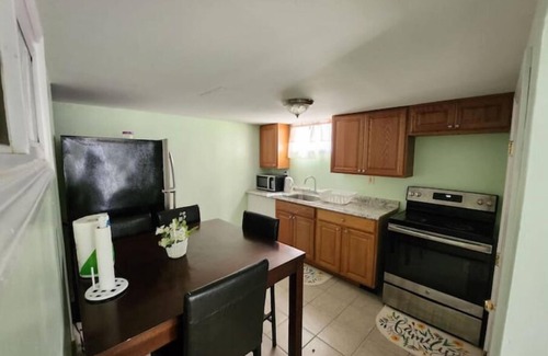 Copiague Apartment | Spacious Clean Lovely 2 Bedroom Apartment