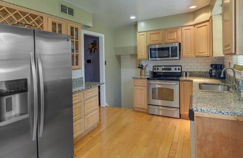 Clinton House | Spacious Clinton Home w/ Patio: 12 Mi to Capitol!
