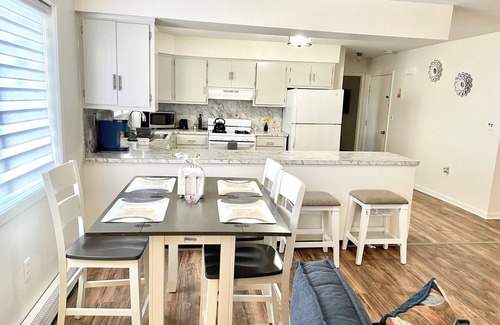 Garfield Apartment | Spacious comfort, 1st FL, parking, 2 TVs, laundry,Beautiful views of NYC skyline