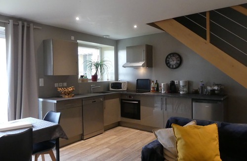 Saint-Evarzec Cottage | Spacious Comfortable Cottage