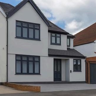 Harrow Apartment | Spacious & Comfortable Stay, 3 Min Drive from The Great Barn Harrow, Perfect for Wedding Guests with 2 Parking