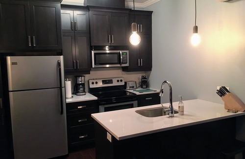 Bromont Apartment | Spacious Condo - Pool & BBQ - Ski, MTB, Golf, Telework